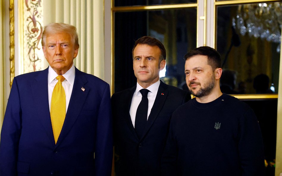 Prezydent-elekt USA Donald Trump oraz prezydenci Francji i Ukrainy, Emmanuel Macron i Wołodymyr Zełe