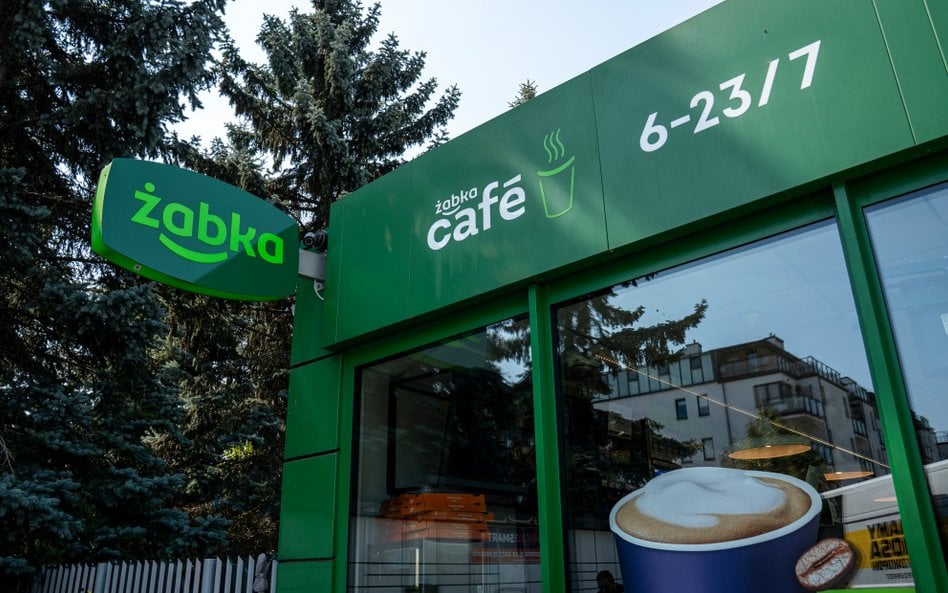 Żabka staje się groźnym konkurentem kawiarni