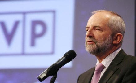 Nie spełniam życzeń polityków