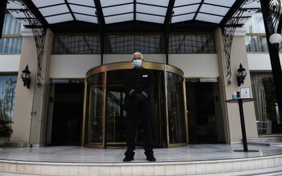 Koronawirus: goście w hotelach nie chcą nosić maseczek i trzymać dystansu