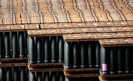 W marcu ministrowie spraw zagranicznych UE uzgodnili plan o wartości 2 mld euro, aby zrównoważyć swo