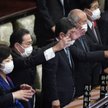 Uroczyste rozwiązanie parlamentu Japonii z udziałem premiera