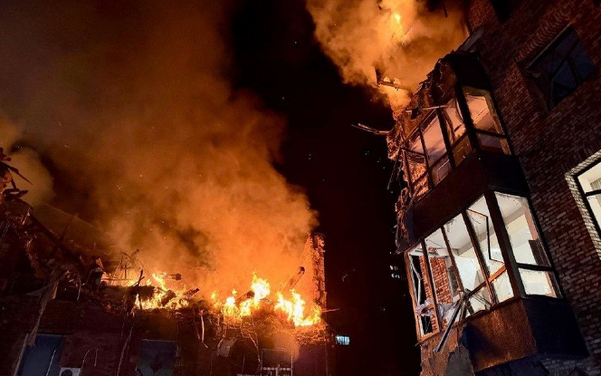 Nocny atak powietrzny Rosji na Ukrainę. W Kijowie zginęło dziecko