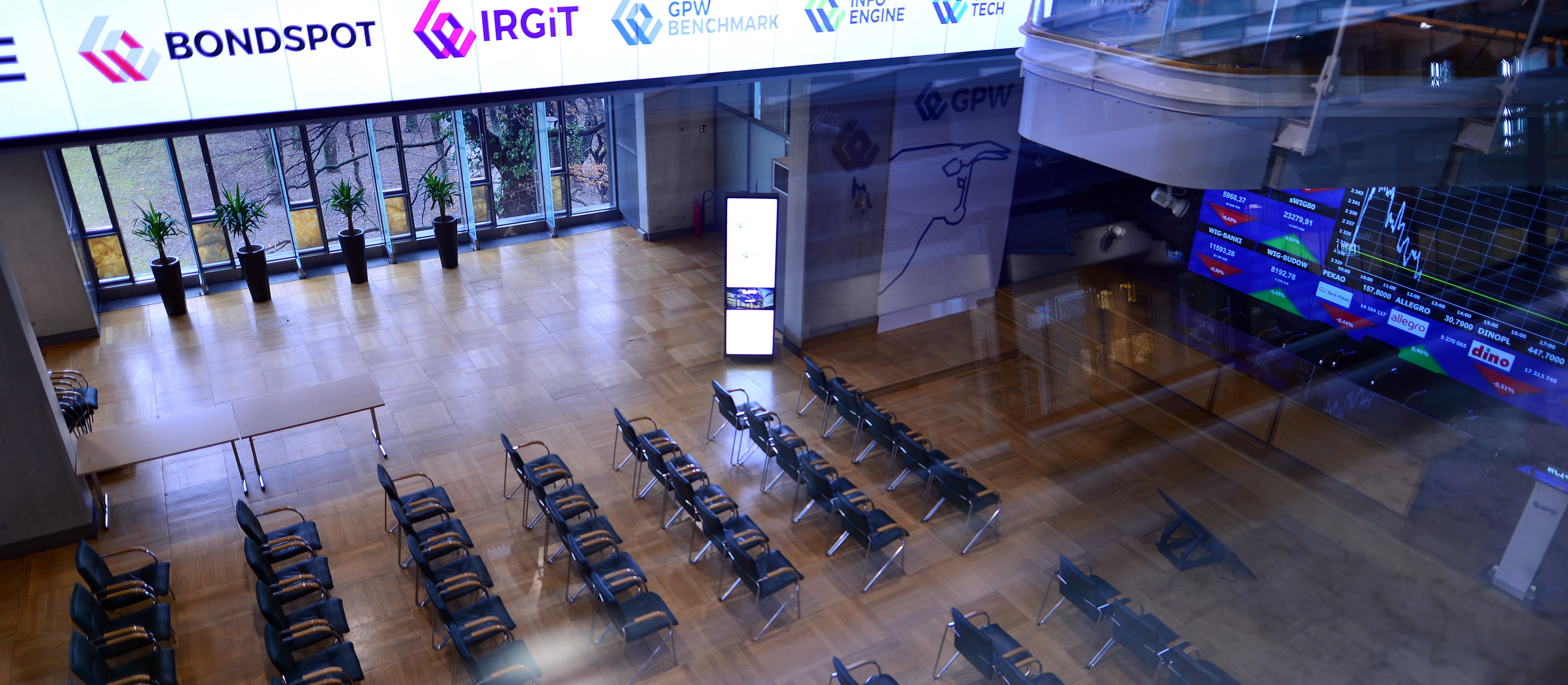 Handel na GPW kwitnie, ale to zagranica trzęsie rynkiem