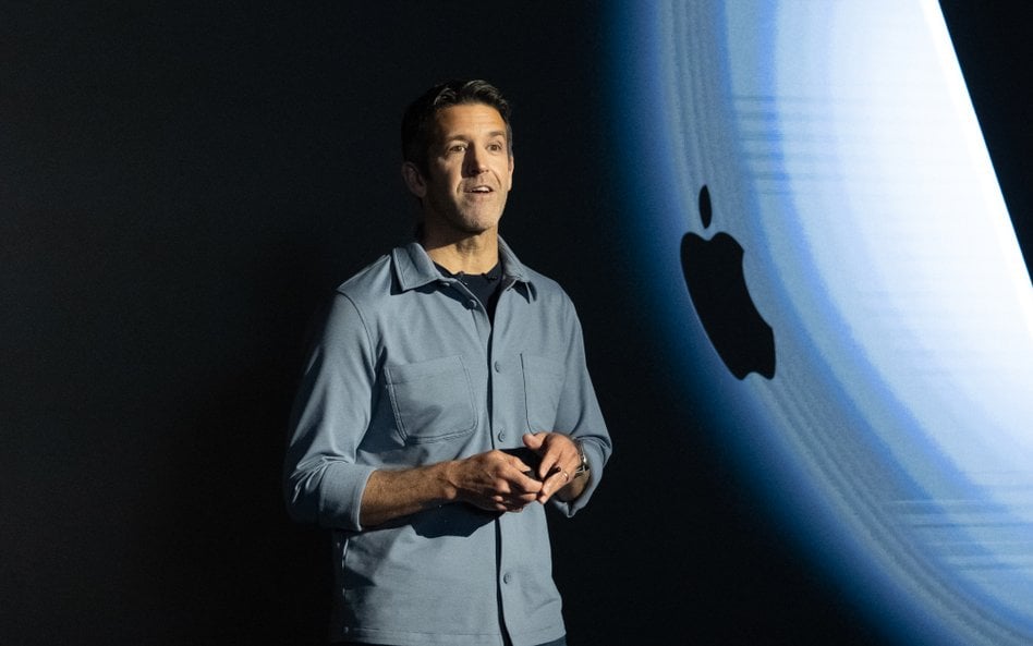 W Apple John Ternus wyrobił sobie opinię „miłego faceta”, towarzyskiego i przystępnego. O jego życiu