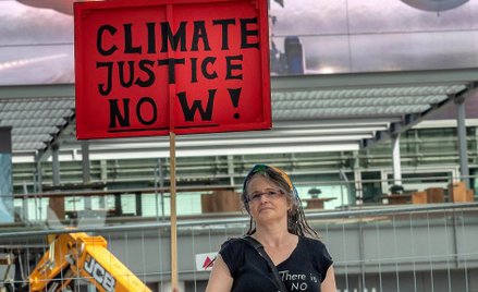Indywidualny protest w obronie klimatu na lotnisku w Monachium, 26 lipca