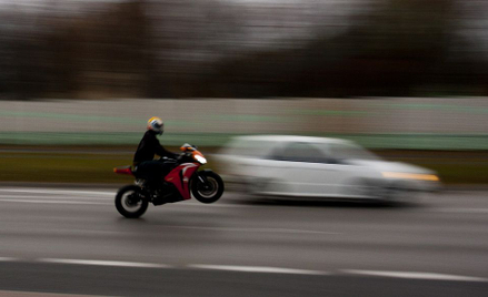 Niemcy: Na motorze będzie można jeździć na zwykłym prawie jazdy?