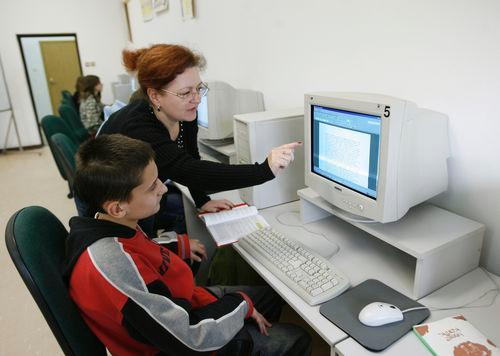 Nauczyciele Informatyki Mogą Stracić Etaty - Rp.pl