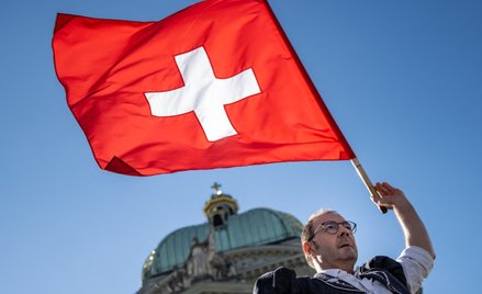 Gwałtowne wahania franka. Niepokoje na rynkach walutowych mogą się utrzymać