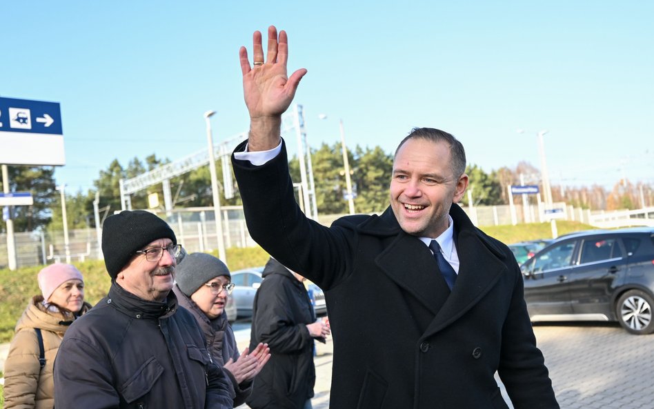 Prezes Instytutu Pamięci Narodowej Karol Nawrocki, popierany przez PiS kandydat w wyborach prezydenc