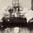 Przekleństwo dawnych Chin – palenie opium – stało się w XIX w. najbardziej rozpowszechnionym nałogie