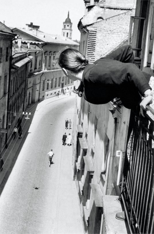 Antanas Sutkus, „Maraton na ulicy Uniwersyteckiej”, 1959 r.