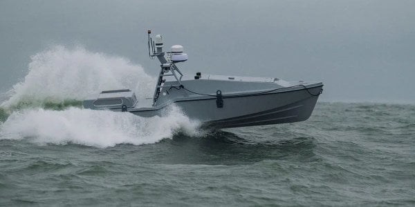 US deploys naval kamikaze drones in strikes against Iran, mirroring Ukraine tactics