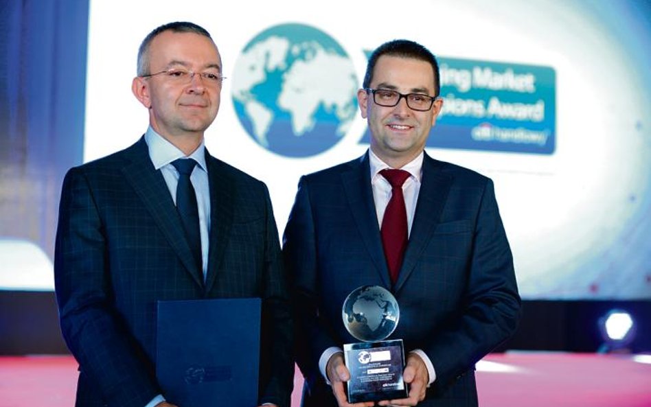 Wiceprezesi Nowego Stylu Jerzy Krzanowski i Rafał Chwast odebrali nagrodę Emerging Market Champions.