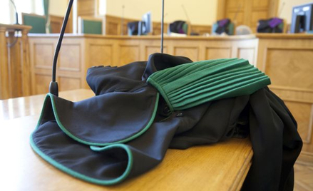 Koper o uprawnieniach radców do dot. obron: nikomu niepotrzebne wojenki