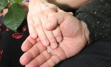 Mąż odlicza cały VAT i koszty, nawet gdy do notariusza przyszedł z żoną