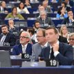 Europarlamentarzyści na sali posiedzeń
