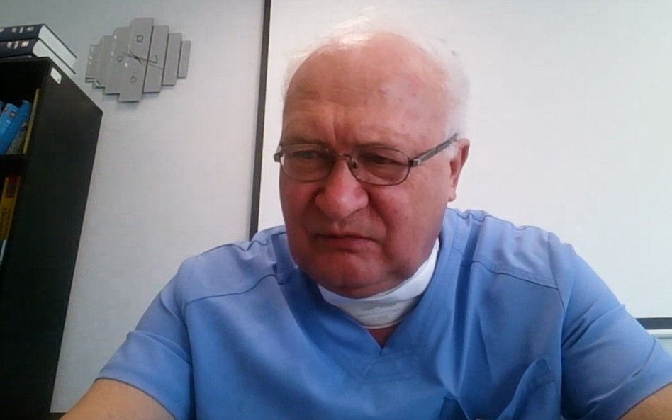 Prof. Simon: Rząd puścił epidemię na żywioł pod presją części niewykształconego społeczeństwa