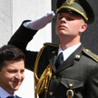 Prezydent Zełenski w drodze do parlamentu