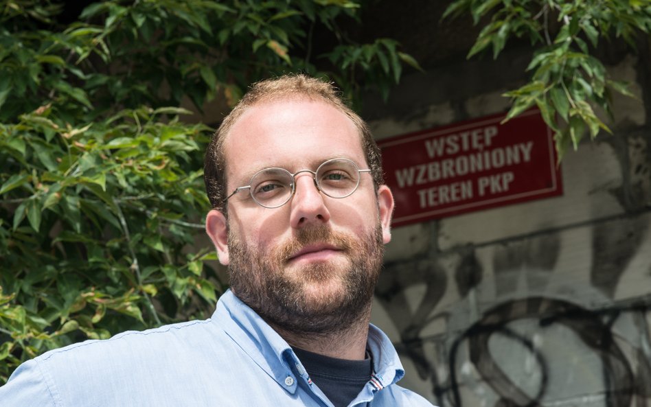 Karol Trammer: Pociągi pod niespecjalnym nadzorem