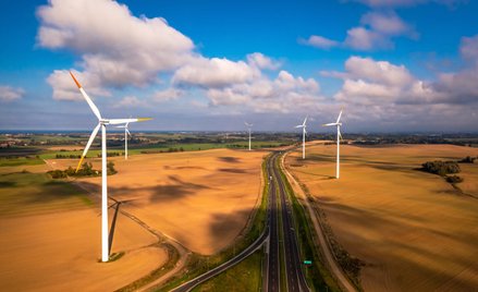 Mimo stabilizacji produkcji energii z węgla i spadku z wiatru widać zmianę ról. Za produkcję prądu b