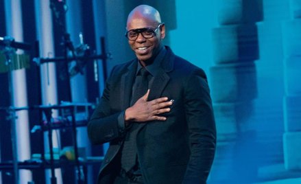 Dave Chappelle – do niedawna fetowany (na zdjęciu tuż przed odebraniem Nagrody Marka Twaina za amery