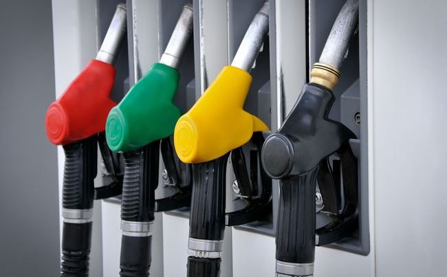 Ropa podrożała. Drożej zapłacimy za tankowanie