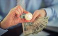 47 procent Polaków miało kontakt z kryptoaktywami