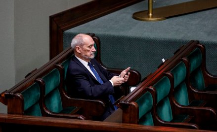 Marek Kozubal o roku rządów Antoniego Macierewicza w MON