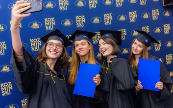 Stołeczny ratusz podpisał porozumienie o współpracy z Akademią Leona Koźmińskiego