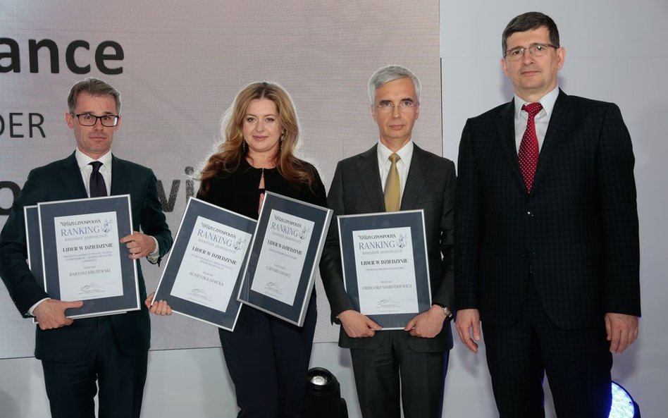 Bartosz Krużewski, Agnieszka Janicka, Grzegorz Namiotkiewicz z Clifford Chance, Piotr Łysek