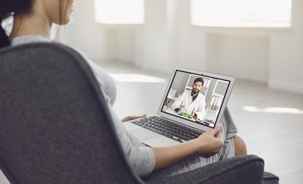NFZ zapłaci za lekarską wizytę online