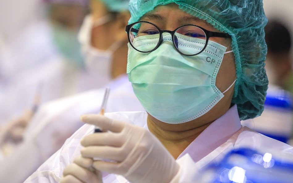 CoronaVac, druga chińska szczepionka przeciw COVID-19, z aprobatą WHO