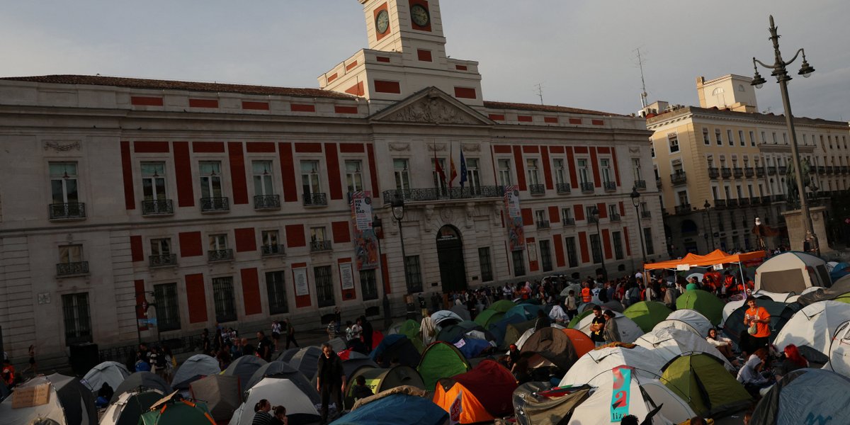 Thousands protest in Madrid after 87-year-old evicted from home