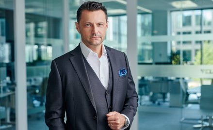 Jak producent okien dachowych wpisał się w polską gospodarkę