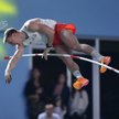 Piotr Lisek w finale skoku o tyczce