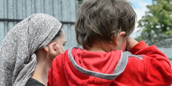 Dzieci w strzeżonych ośrodkach bez opieki. RPO i RPD krytykują nowe przepisy