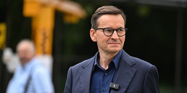 Ważą się losy stowarzyszenia Morawieckiego. Władze PiS naciskają na ludzi byłego premiera