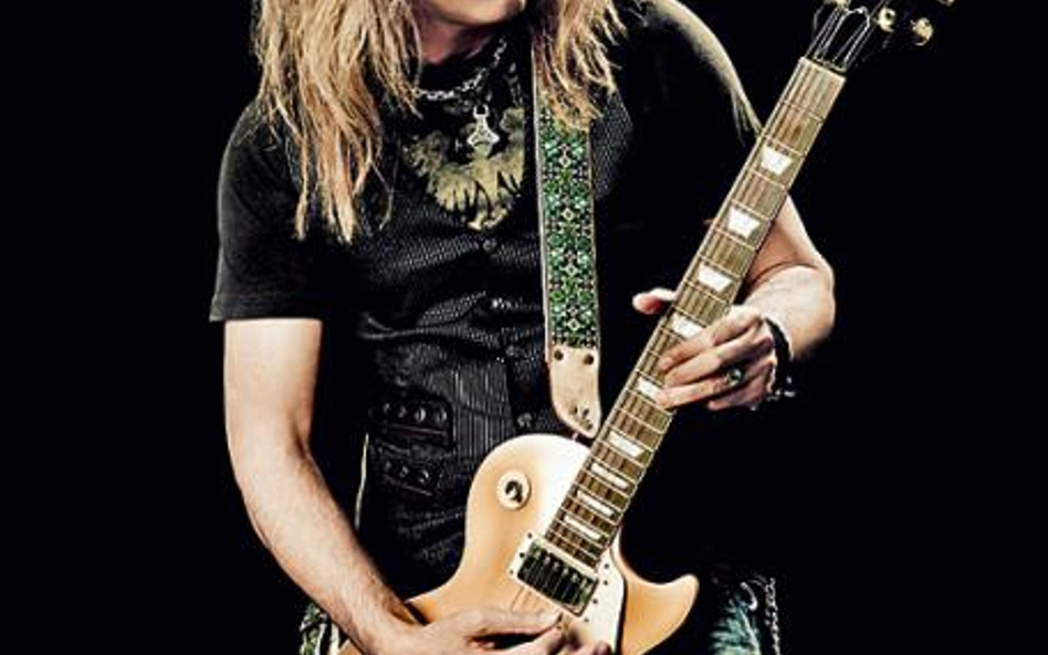 Doug Aldrich (1964), amerykański gitarzysta, od 2003 r. członek Whitesnake, jednej z najważniejszych