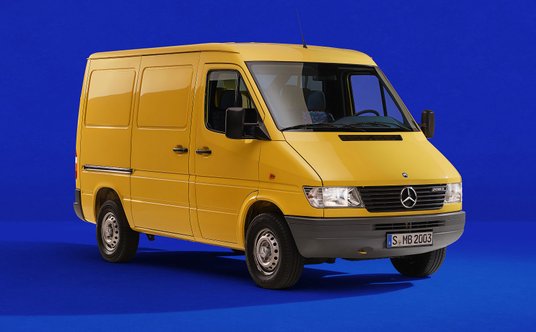 Pierwsza generacja Mercedesa Sprintera z 1995 roku