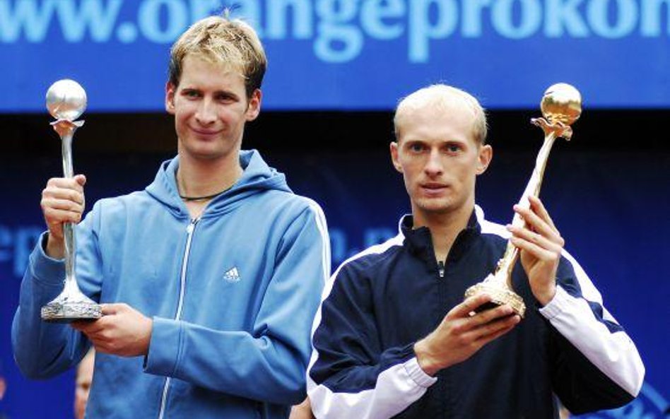 W 2006 roku Mikołaj Dawidienko (Rosja, z prawej) pokonał w finale Niemca Floriana Mayera