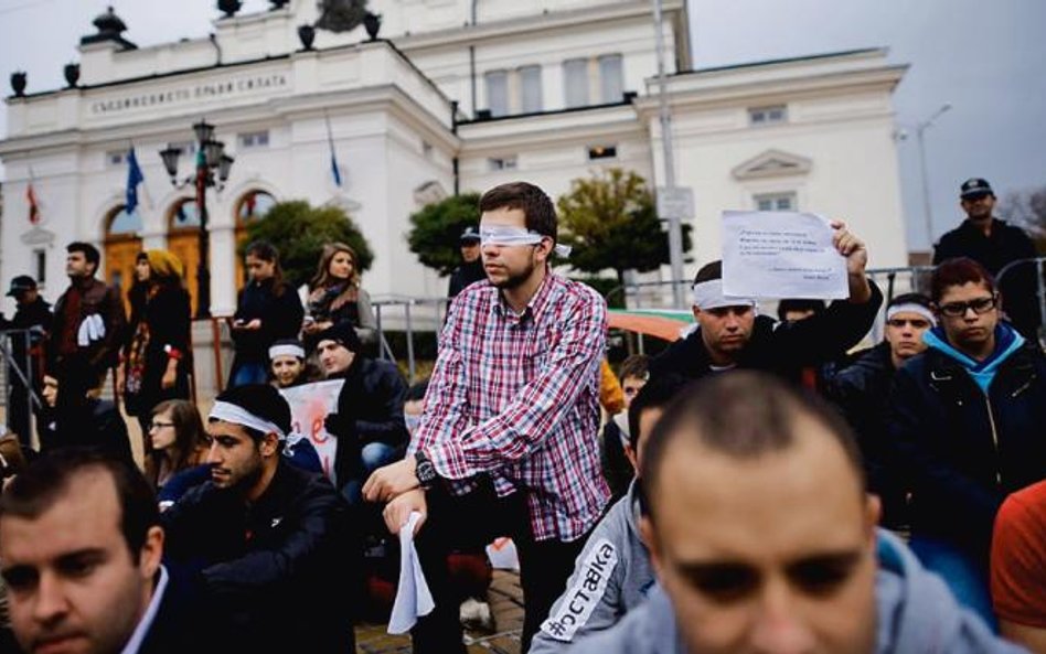 Demonstracja studentów We wtorek protestujący ogłosili „oblężenie” sofijskiego parlamentu.