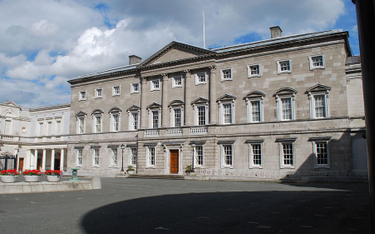 Parlament Irlandii odwieszony. Minister nie jest zakażony