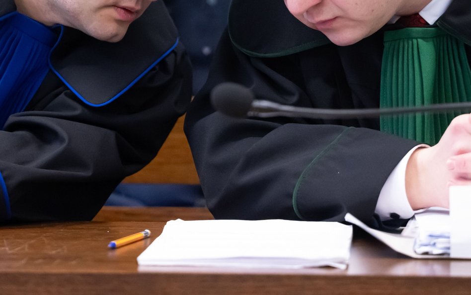 Według SN, adwokat czy radca prawny powinni przewidzieć możliwość choroby, z powodu której nie da si