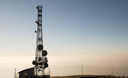 Maszt telefonii komórkowej tylko z pozwoleniem na budowę - wyrok WSA