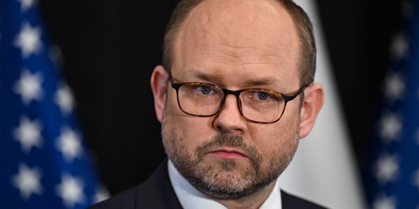 Przydacz ostrzega: Brak wsparcia dla USA może wrócić, gdy zaatakuje Rosja