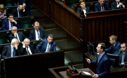 Adam Szłapka: PiS zachowuje się jak zawsze, niszczy inne kluby