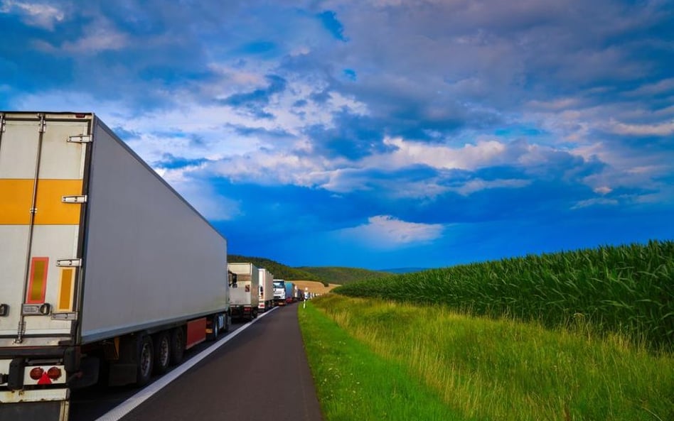 Czarne chmury nad polskimi firmami transportowymi