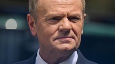 Premier Donald Tusk podczas wypowiedzi dla mediów w Ośrodku Konferencyjno-Szkoleniowym Straży Granic