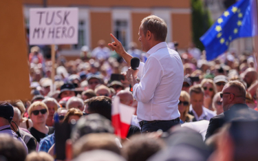 Donald Tusk w czasie marszu 4 czerwca
